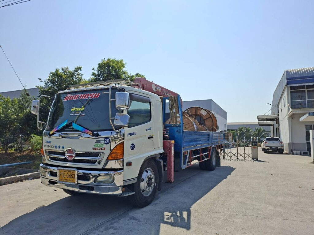 รถเฮี๊ยบปิ่นทอง-พิชยาเครน