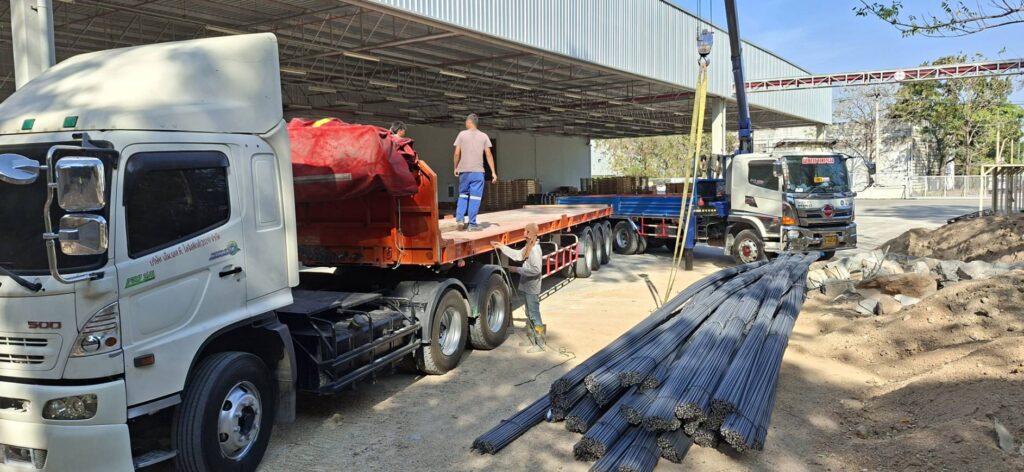 รถเฮี๊ยบรับจ้างระยอง-ชลบุรี โดยพิชยาเครน