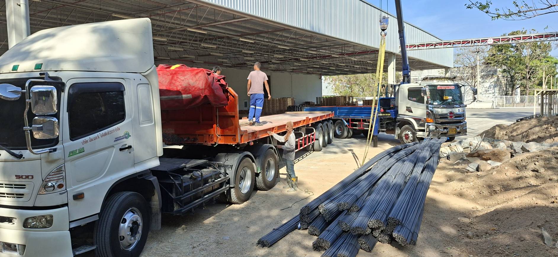 รถเฮี๊ยบรับจ้างระยอง-ชลบุรี โดยพิชยาเครน