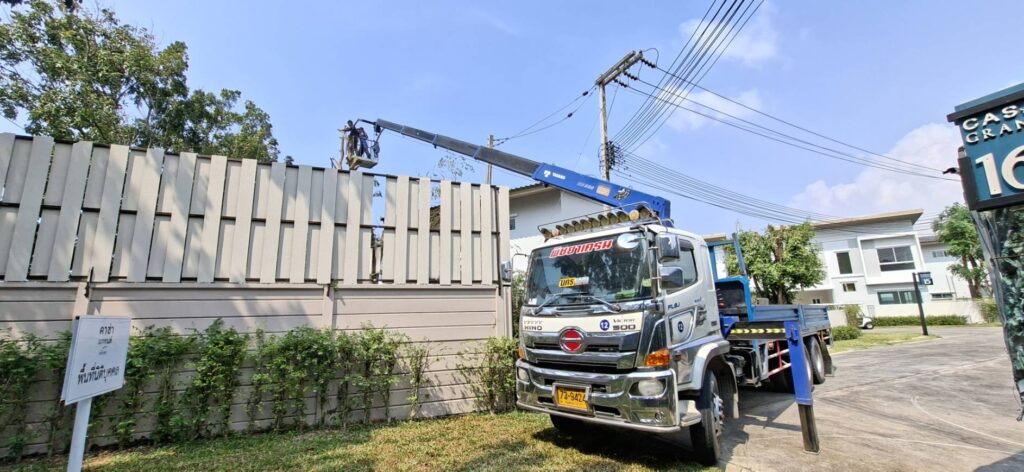 รถเฮี๊ยบติดกระเช้าศรีราชา-พิชยาเครน