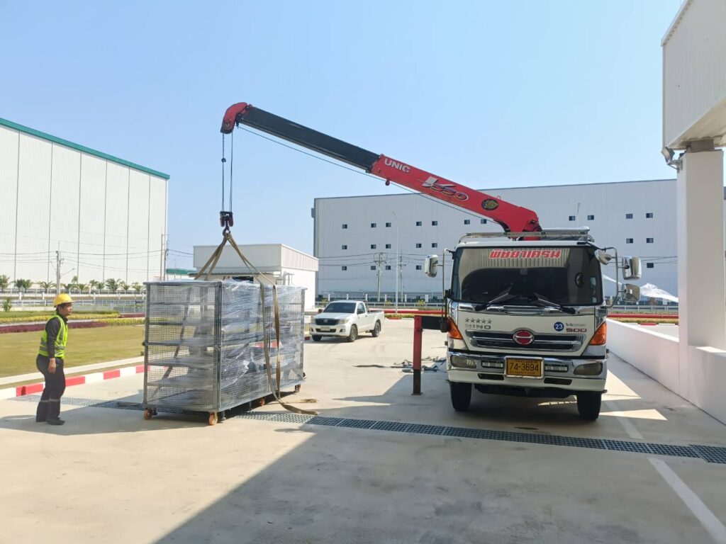 รถเฮี๊ยบหนองใหญ่-พิชยาเครน