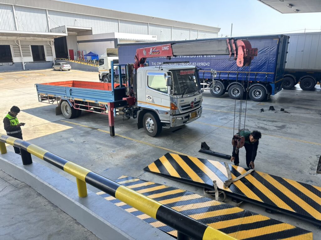 รถเฮี๊ยบสมุทรปราการ-พิชยาเครน