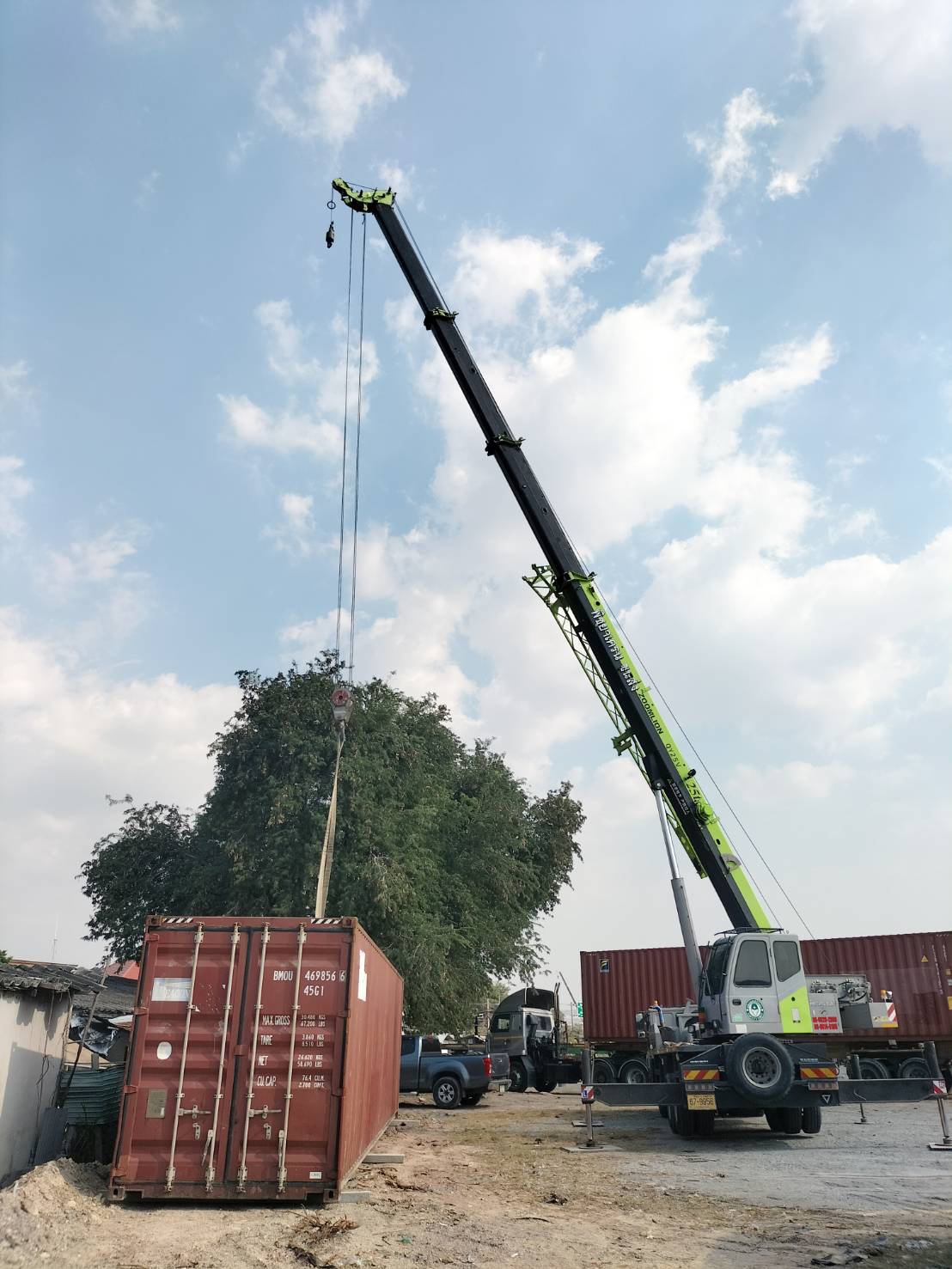 รถเครนท่าเรือเเหลม-พิชยาเครน