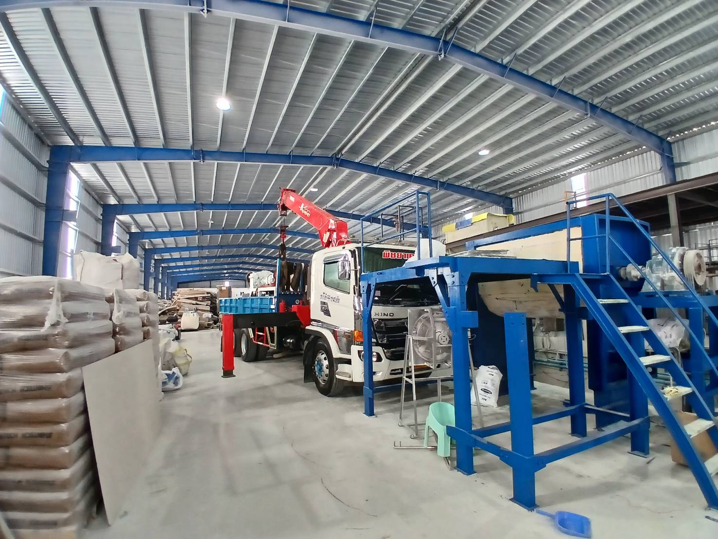 รถเฮี๊ยบบางพระ-พิชยาเครน