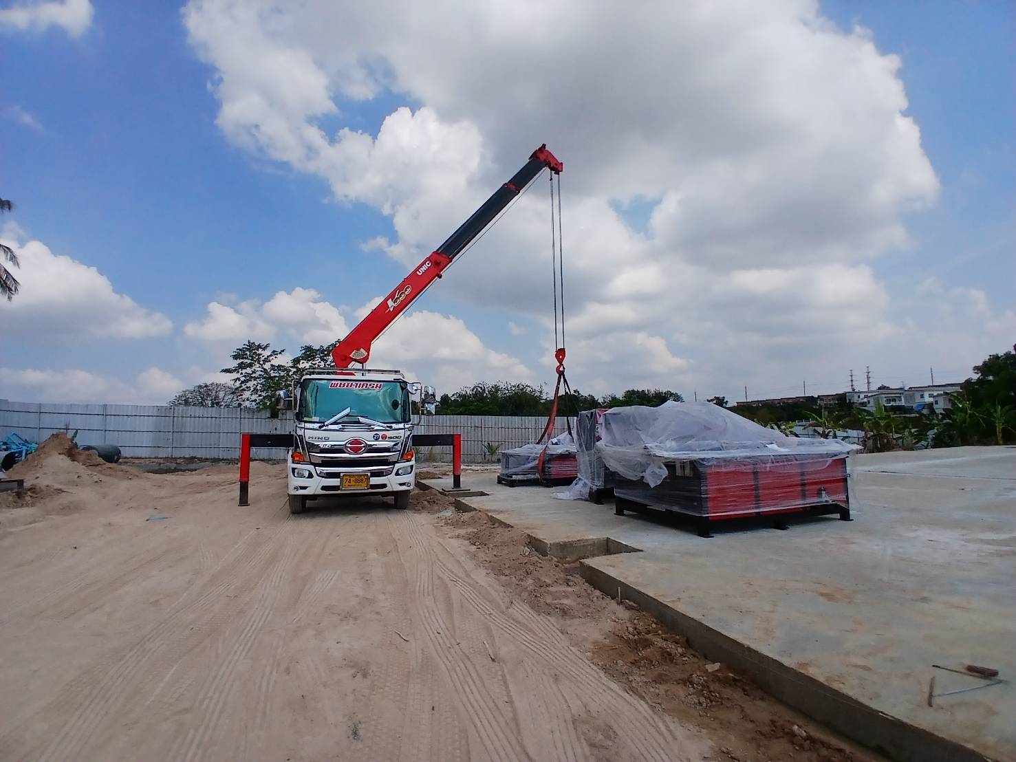 รถเฮี๊ยบตะเคียนเตี้ย-พิชยาเครน