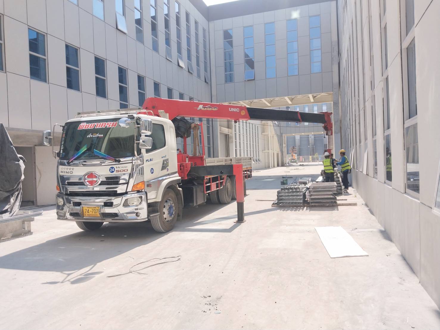 รถเฮี๊ยบบ้านค่าย-พิชยาเครน