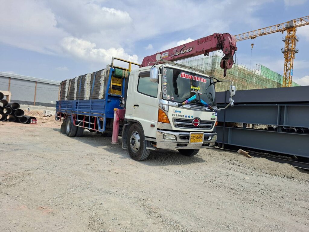 รถเฮี๊ยบหนองใหญ่-พิชยาเครน