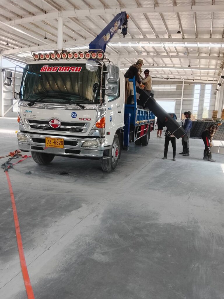 รถเฮี๊ยบสนามชัยเขต-พิชยาเครน