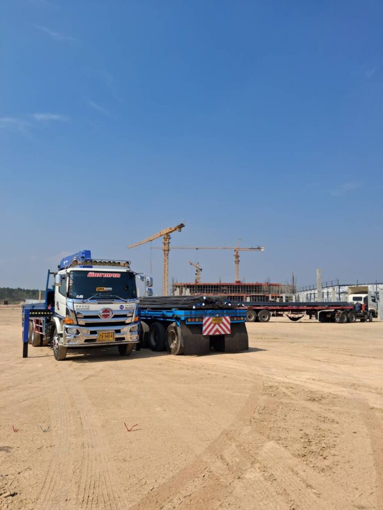 รถเฮี๊ยบบ้านบึง-พิชยาเครน