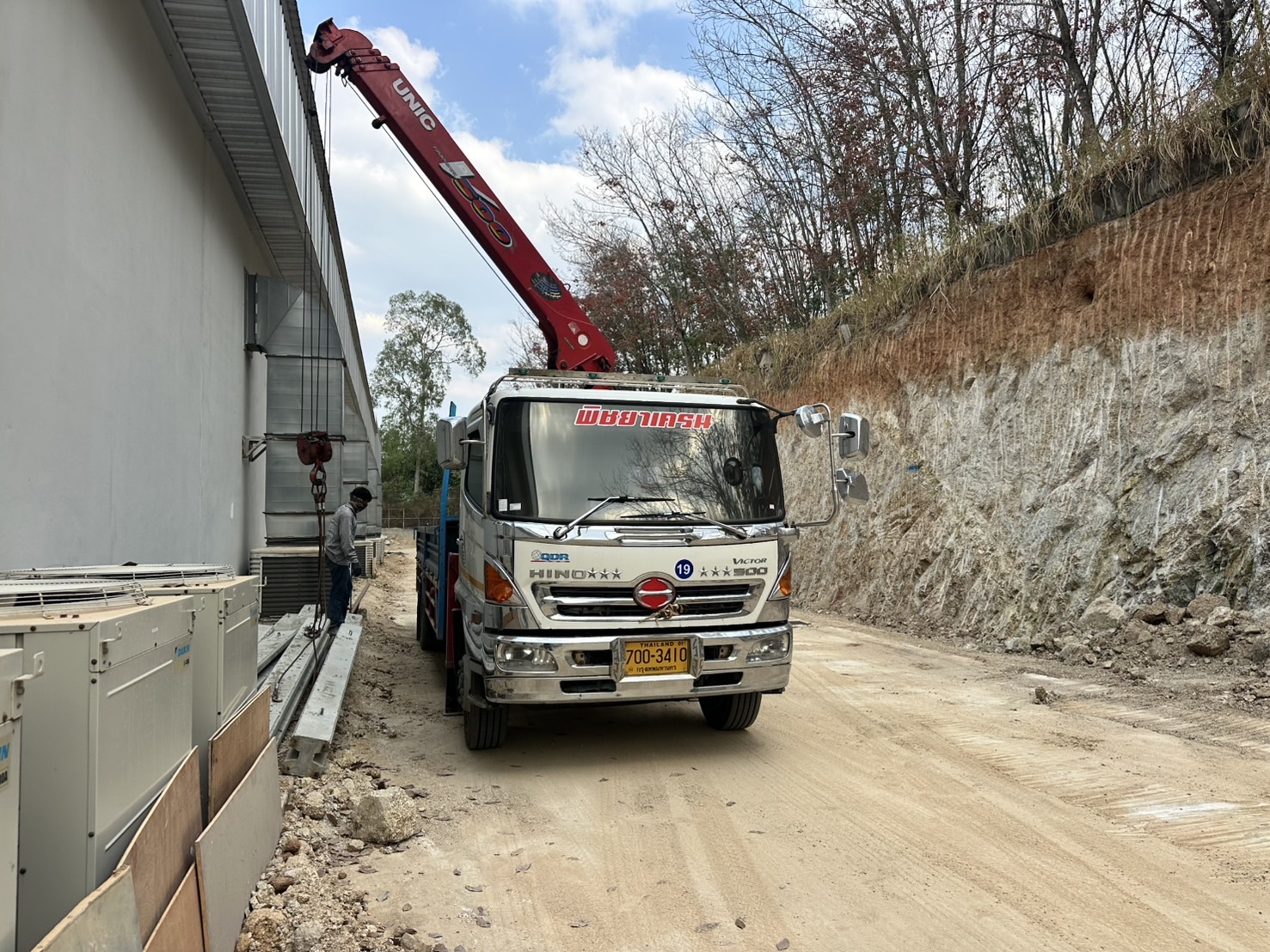 รถเฮี๊ยบ5ตันบ่อวิน-พิชยาเครน