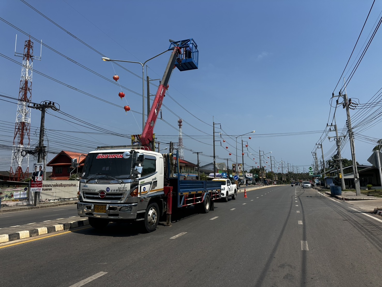 รถเฮี๊ยบชลบุรี-พิชยาเครน