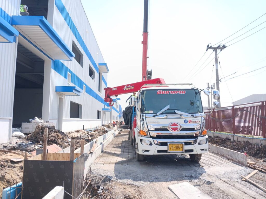 รถเฮี๊ยบนิคมพัฒนา-พิชยาเครน.