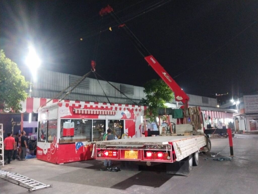 รถเฮี๊ยบศรีราชา-พิชยาเครน