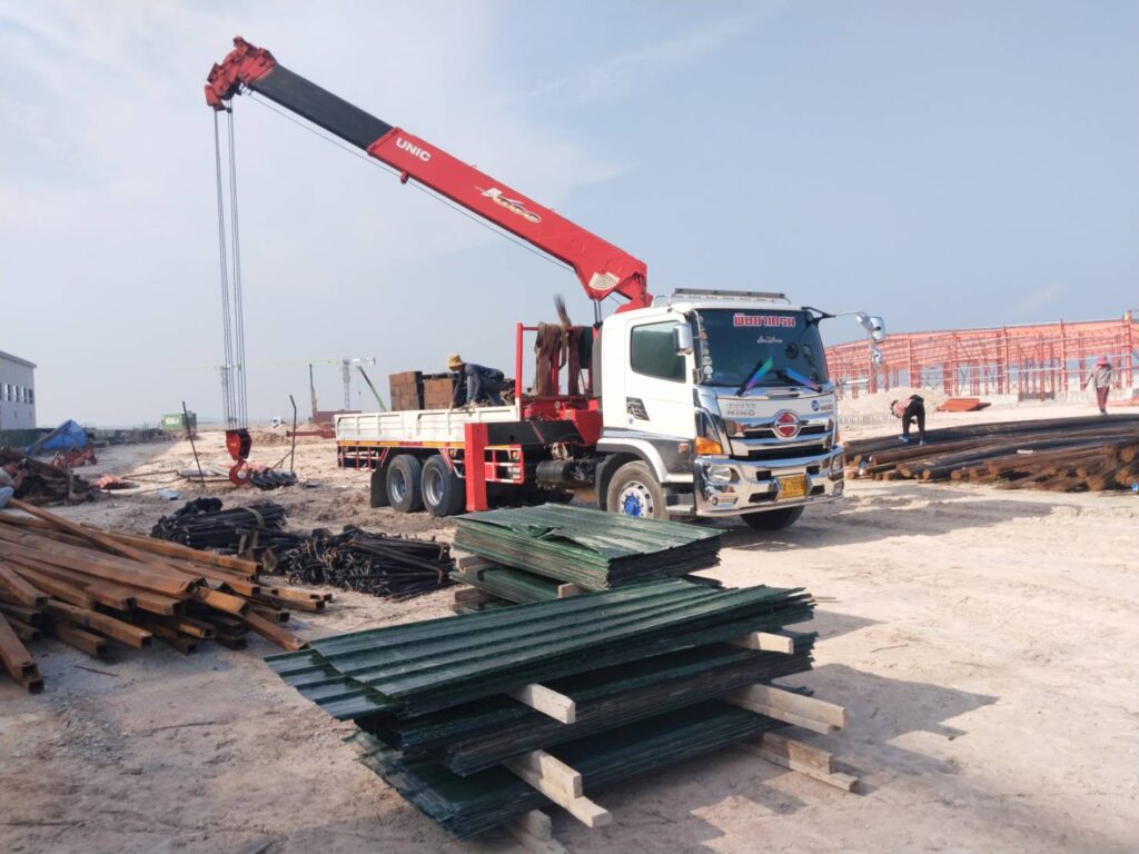 รถเฮี๊ยบบางละมุง-พิชยาเครน