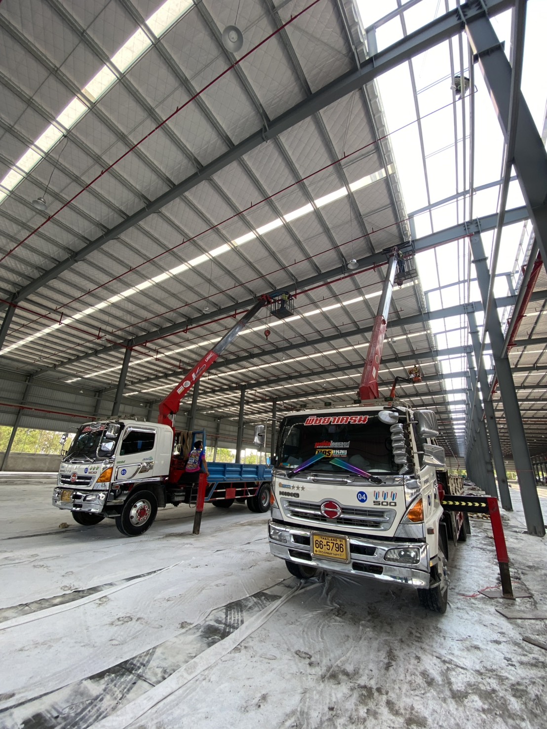 รถเฮี๊ยบติดกระเช่า-พิชยาเครน