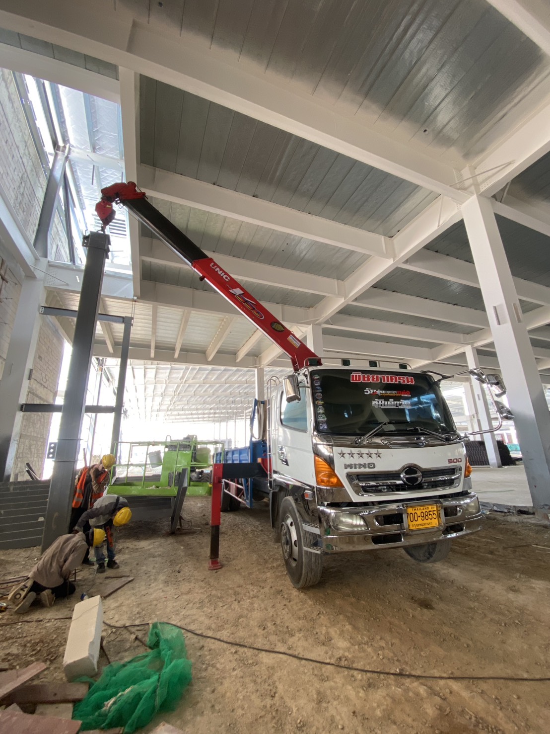 รถเฮี๊ยบบ้านบึง-พิชยาเครน