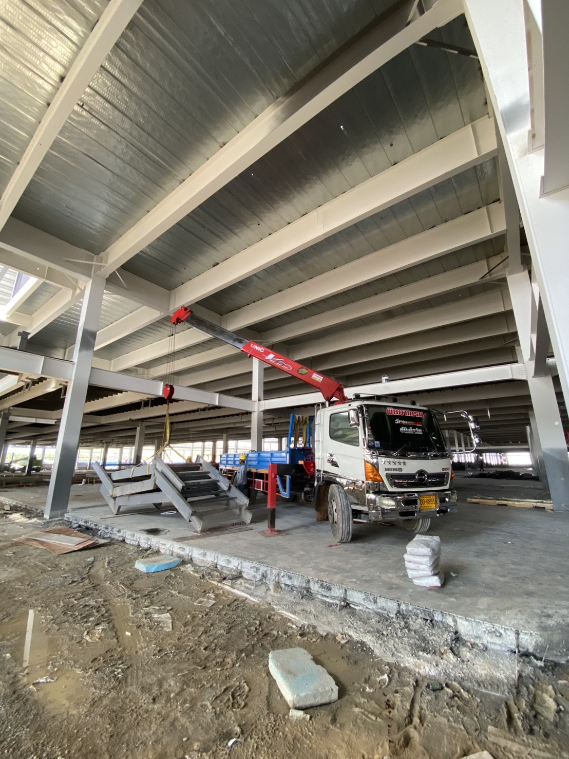 รถเฮี๊ยบหนองอิรุณ-พิชยาเครน