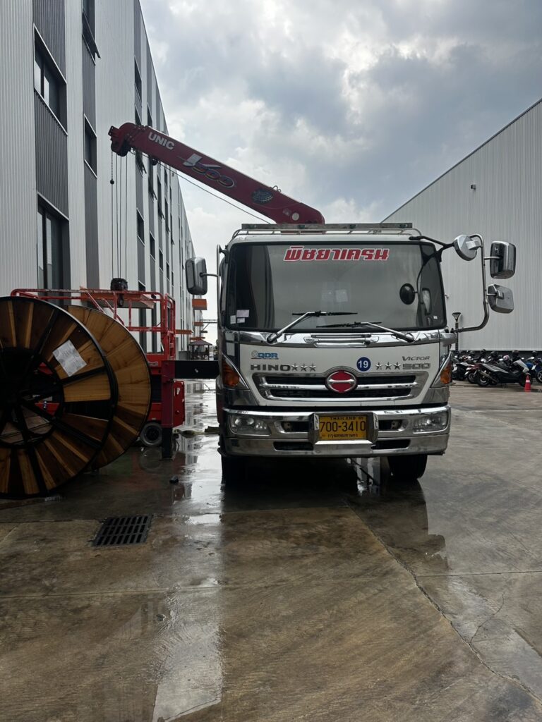 รถเฮี๊ยบปิ่นทอง-พิชยาเครน