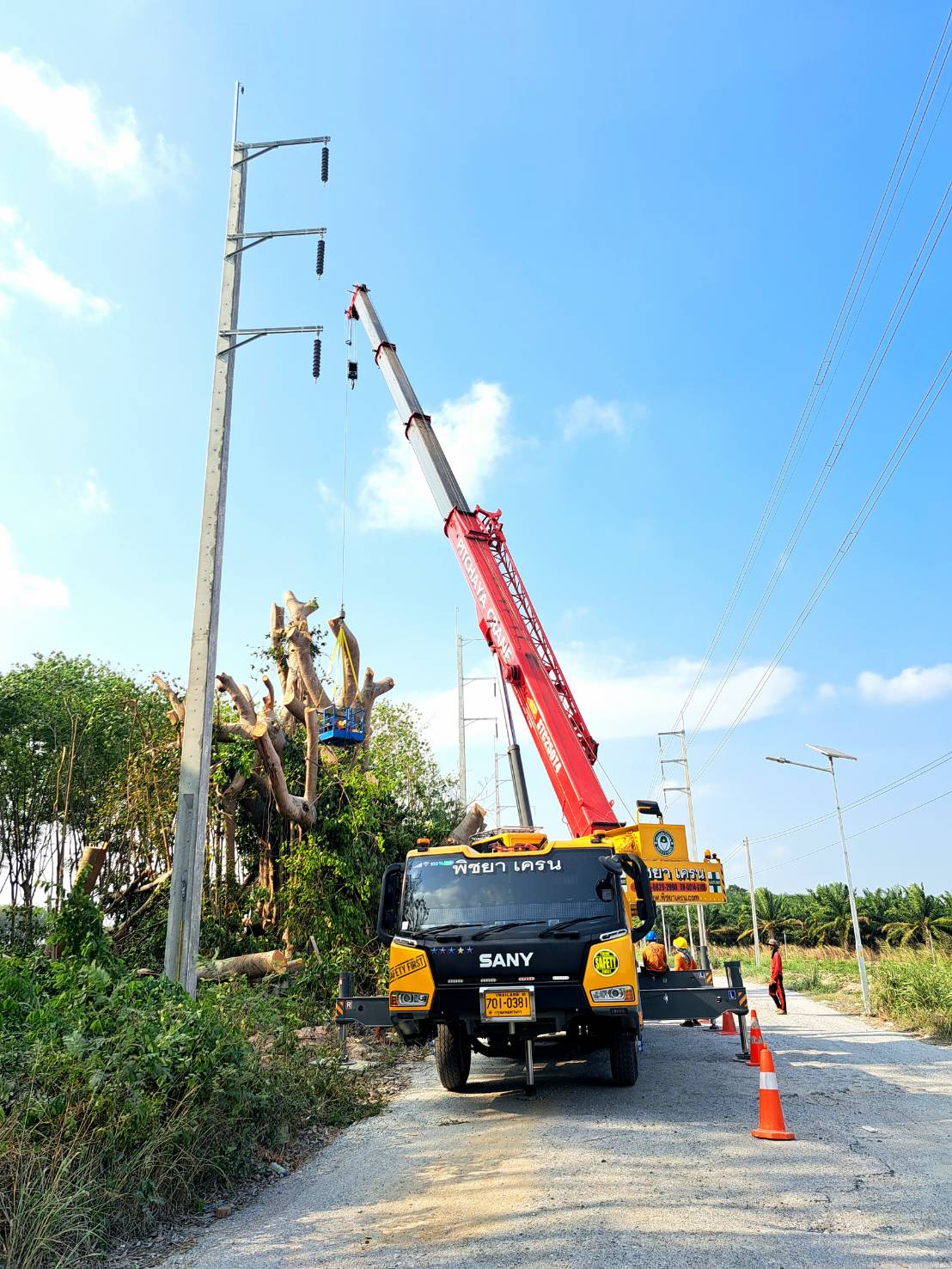 รถเครนชลบุรี-พิชยาเครน.
