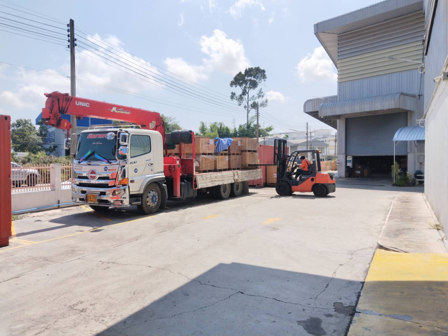 รถเฮี๊ยบหนองขาม-พิชยาเครน