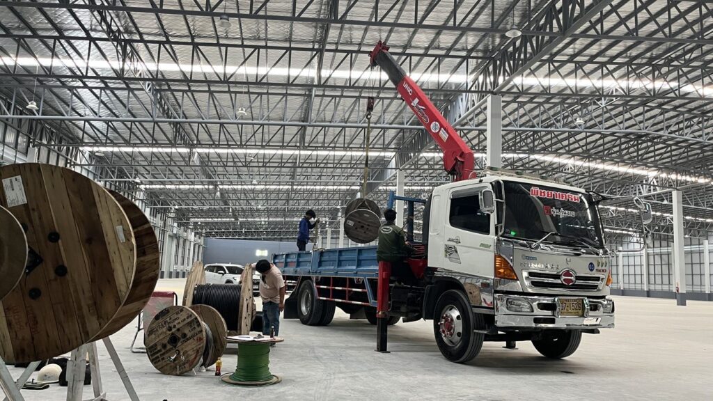 รถเฮี๊ยบศรีราชา-พิชยาเครน