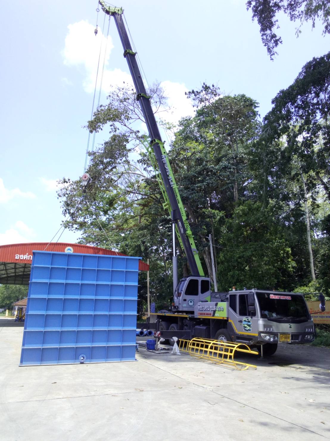 รถเครนศรีราชา-พิชยาเครน.