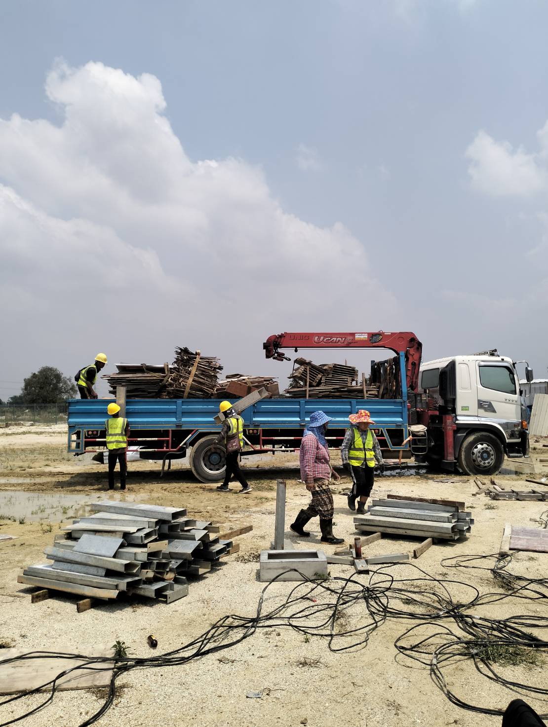 รถเฮี๊ยบศรีราชา-พิชยาเครน