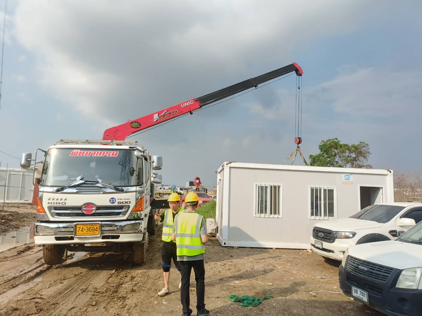 รถเฮี๊ยบรับจ้างอมตะระยอง-พิชยาเครน