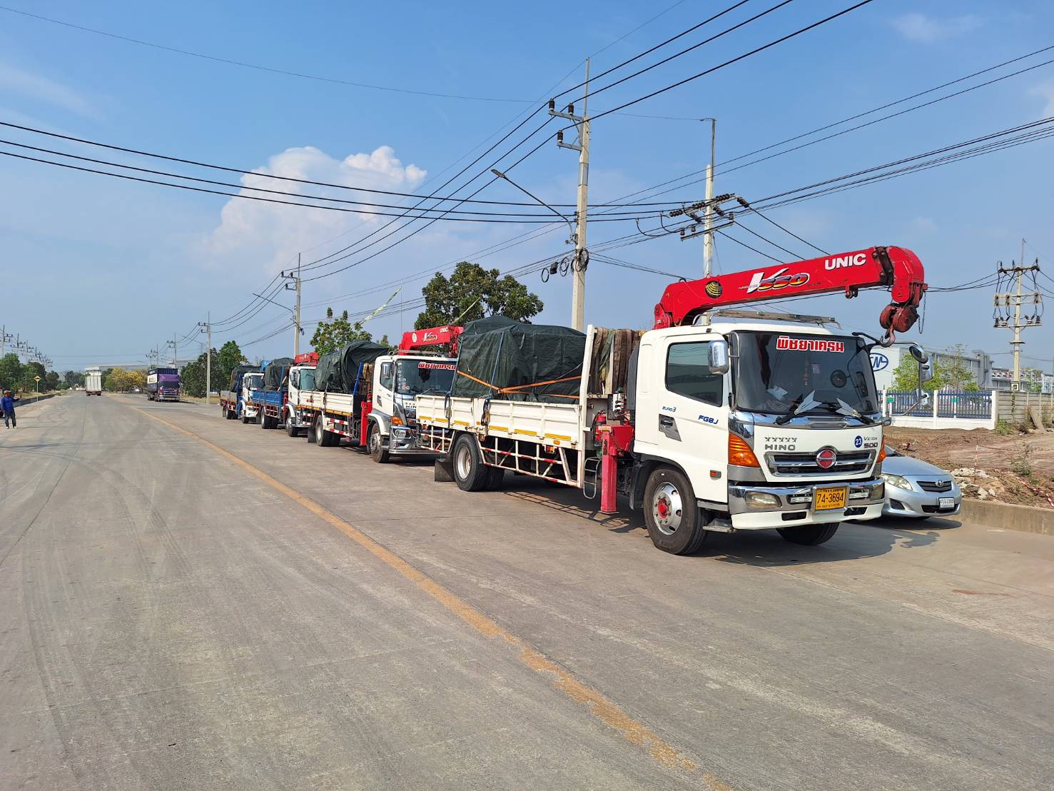 ภาพบรรยากาศรถเฮี๊ยบขึ้นงานส่งเทศ กทม เเล้วน้ำกลับ โดย รถเฮี๊ยบบ่อวินชลบุรี- พิชยาเครน