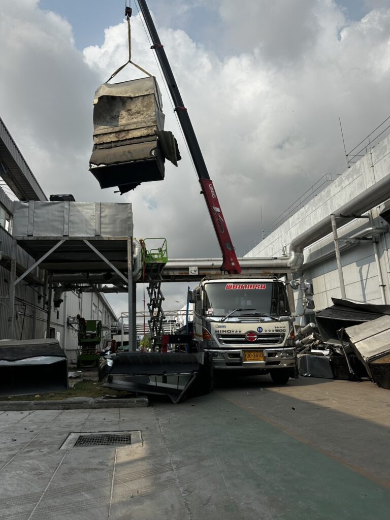 รถเฮี๊ยบบ่อวิน-พิชยาเครน