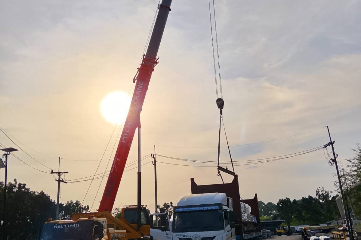 รถเครนสุรศักดิ์-พิชยาเครน.