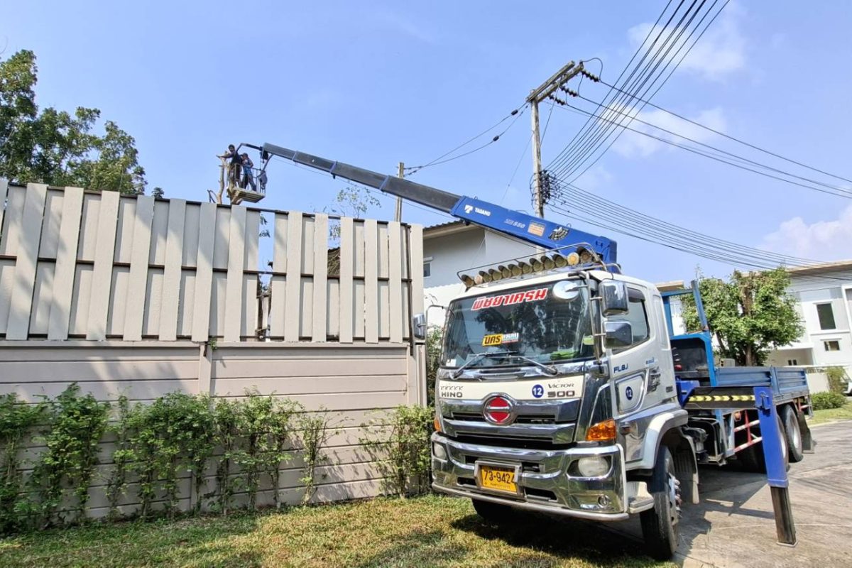 รถเฮี๊ยบติดกระเช้าศรีราชา-พิชยาเครน