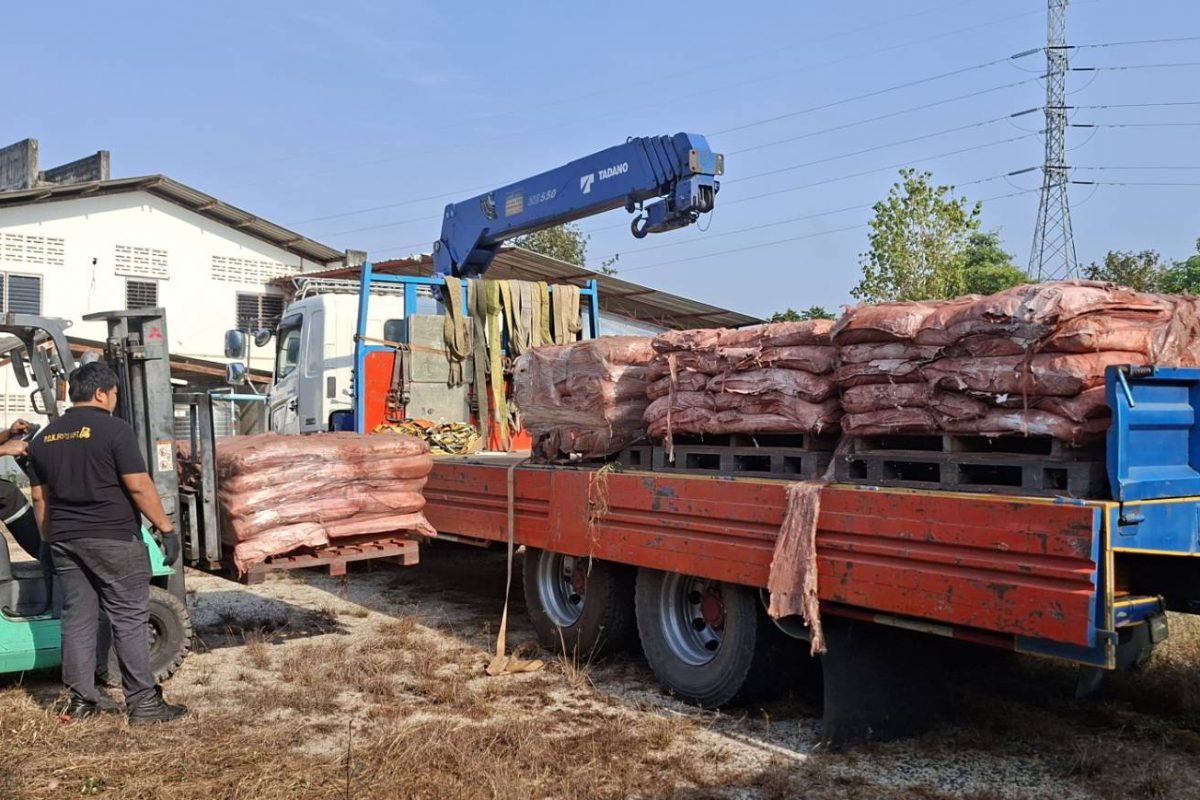 รถเฮี๊ยบศรีราชา-พิชยาเครน