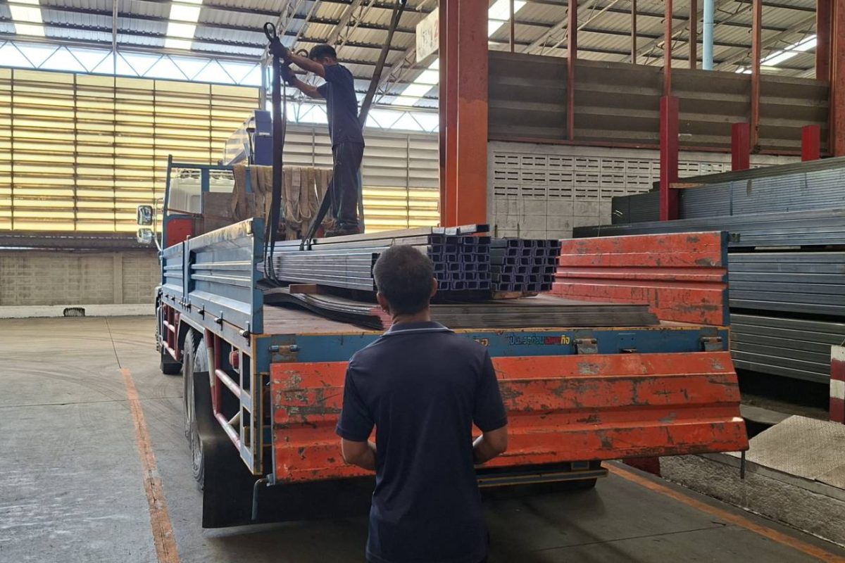 รถเฮี๊ยบรับจ้างระยอง-ชลบุรี-พิชยาเครน