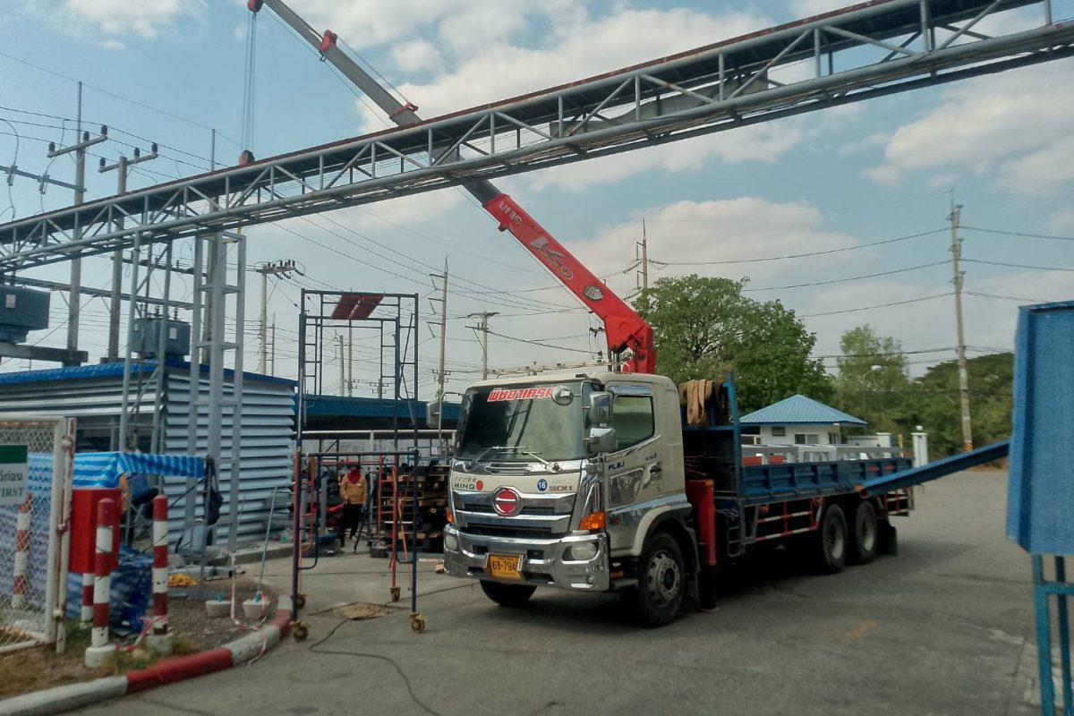 รถเฮี๊ยบศรีราชา-พิชยาเครน