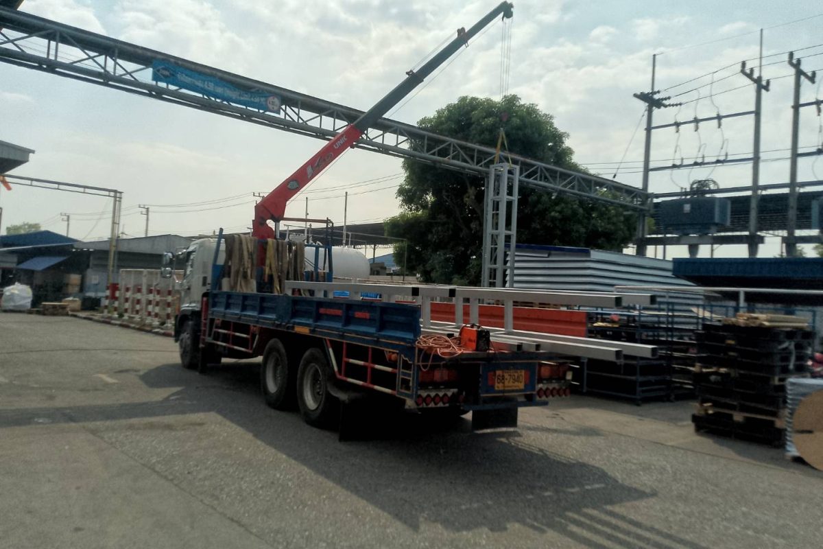 รถเฮี๊ยบศรีราชา-พิชยาเครน