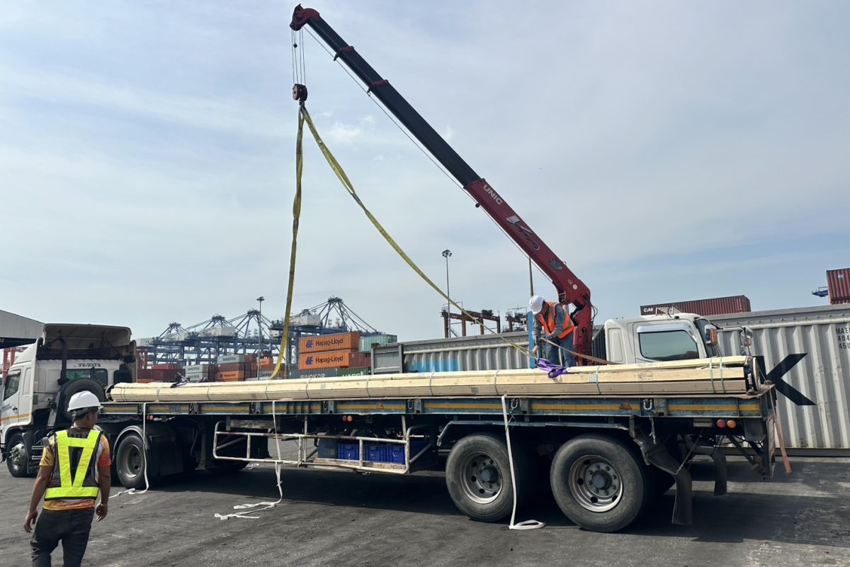 รถเฮี๊ยบท่าเรือ-พิชยาเครน