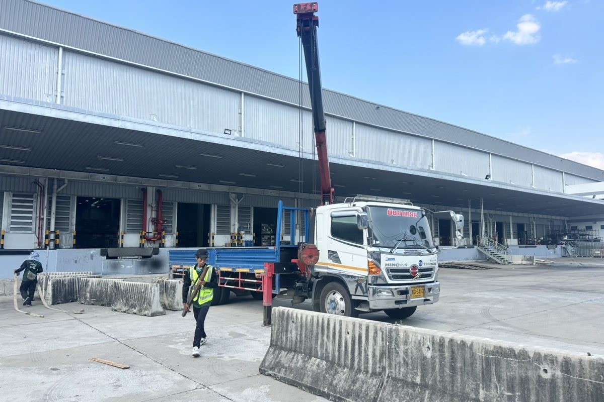 รถเฮี๊ยบสมุทรปราการ-พิชยาเครน