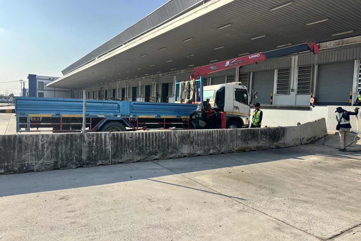 รถเฮี๊ยบสมุทรปราการ-พิชยาเครน