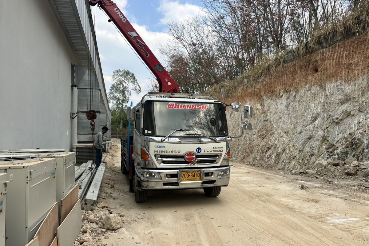 รถเฮี๊ยบ5ตันบ่อวิน-พิชยาเครน