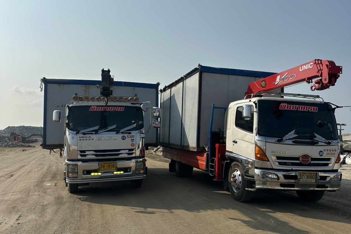 รถเฮี๊ยบ-6-ล้อ-พิชยาเครน-ขนย้ายตู้คอนเทรนเนอร์.jpg